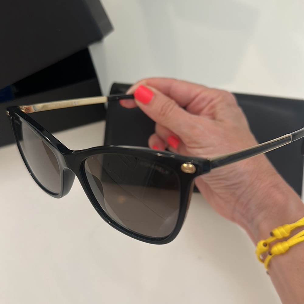 CHANEL SUNGLASSES